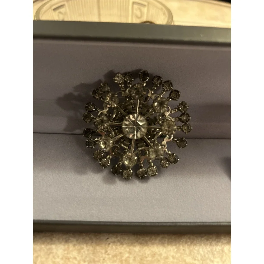 mid century Vintage Clear‎ Diamond Circle 3D Brooch Pin